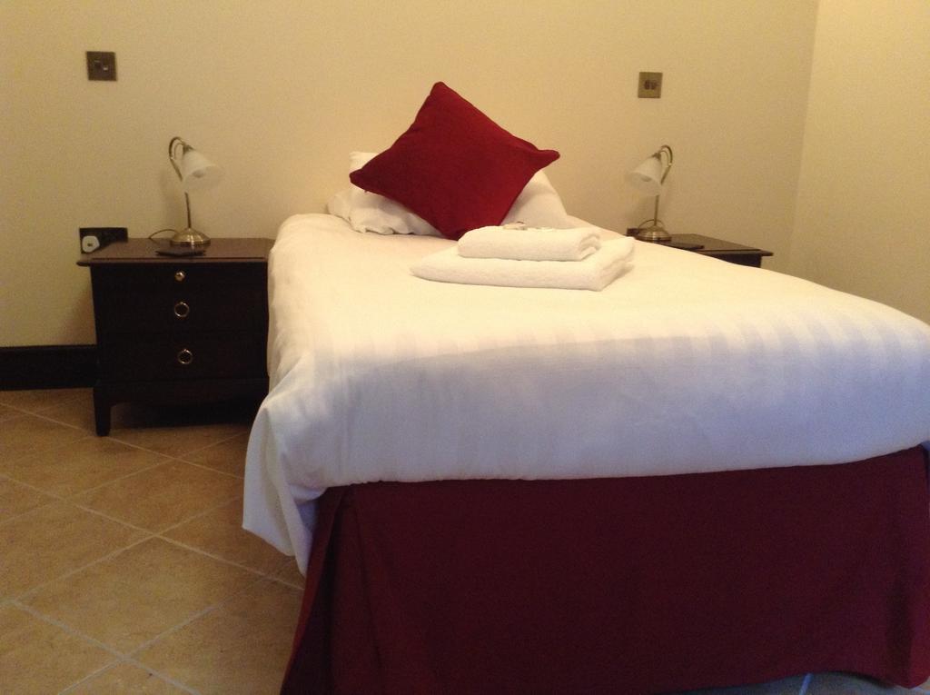 The Crown Hotel 3*