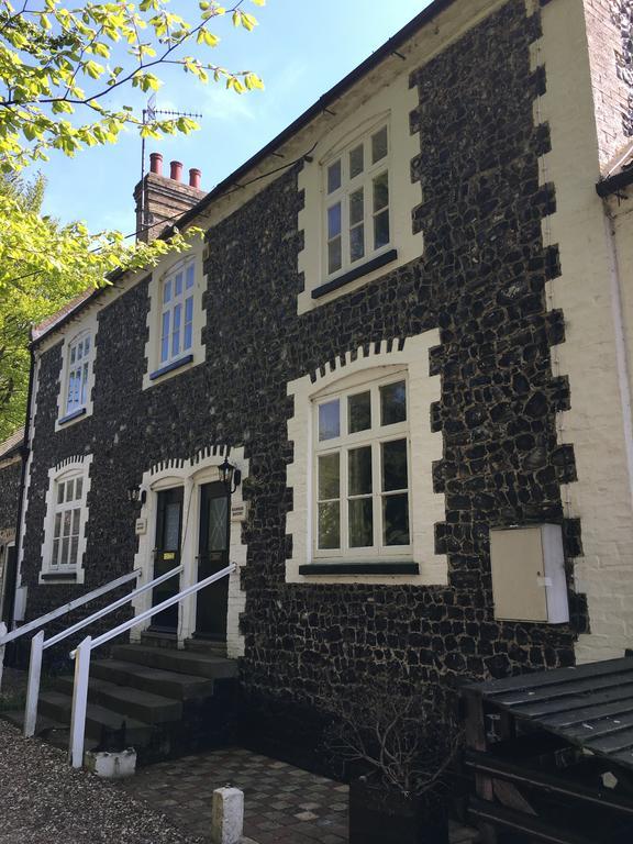 The Crown Mundford